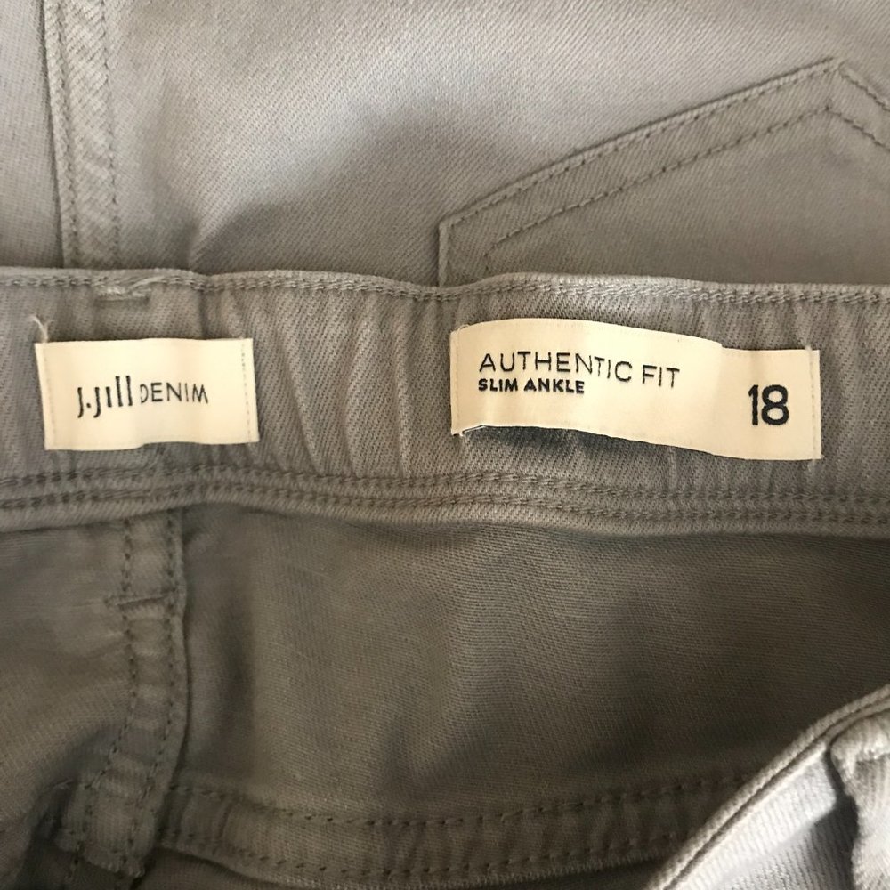 J. Jill Blue w/Ombre Leg Authentic Fit Slim Ankle Jeans Size 18 - Picture 14 of 14